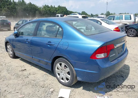 2010 Honda Civic Lx z USA, uszkodzony, nr VIN 2HGFA1F57AH563559